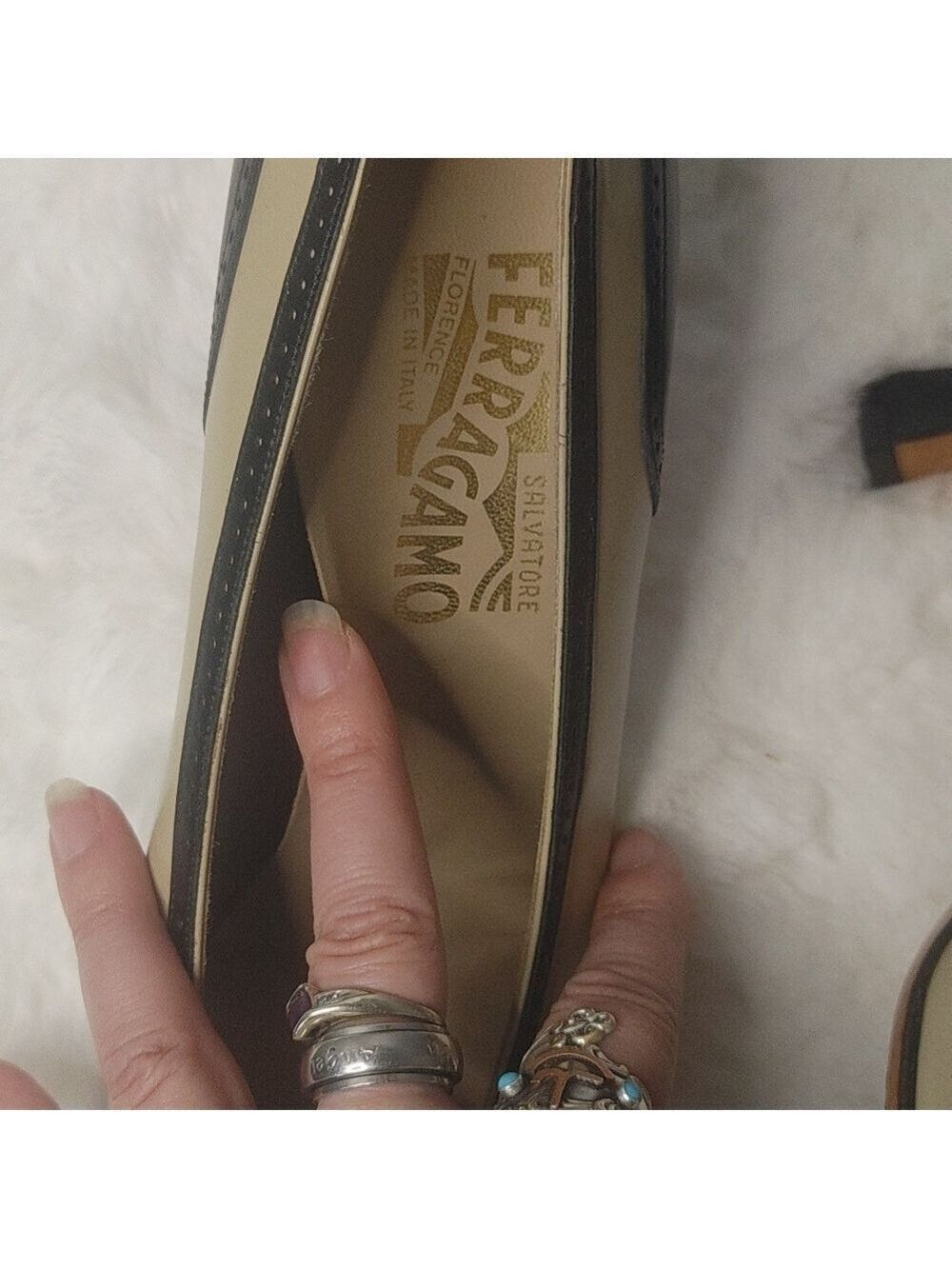 Vintage Salvatore Ferragamo Spectator Pumps 10AA Made In Italy Black/Taupe - Picture 10 of 11